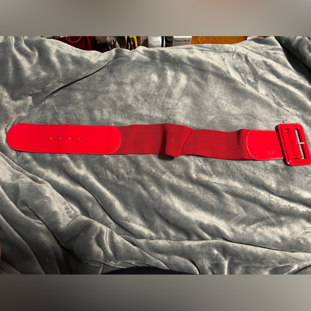 Red and Black Corset Belt Set - Picture 2 of 8